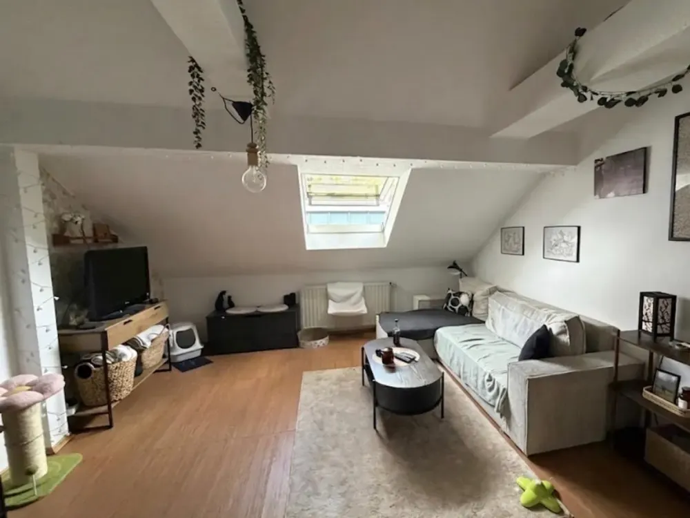 DRINGEND FÜR OKTOBER Nachmieter gesucht: 2 Zimmer DACHGESCHOSS Wohnung Dortmund Innenstadt West