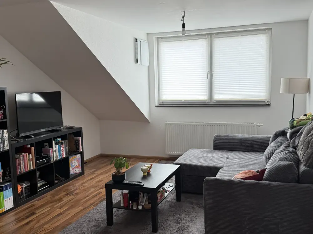 Garage inklusive! Gepflegte 2-Zimmer-Wohnung am Eller Schlosspark mit Abstellraum & Keller