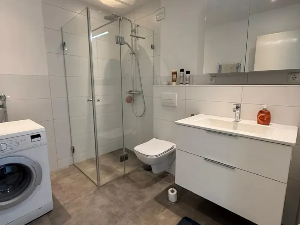 Helle 4-Zimmer-Wohnung mit Balkon in Erlangen-Büchenbach