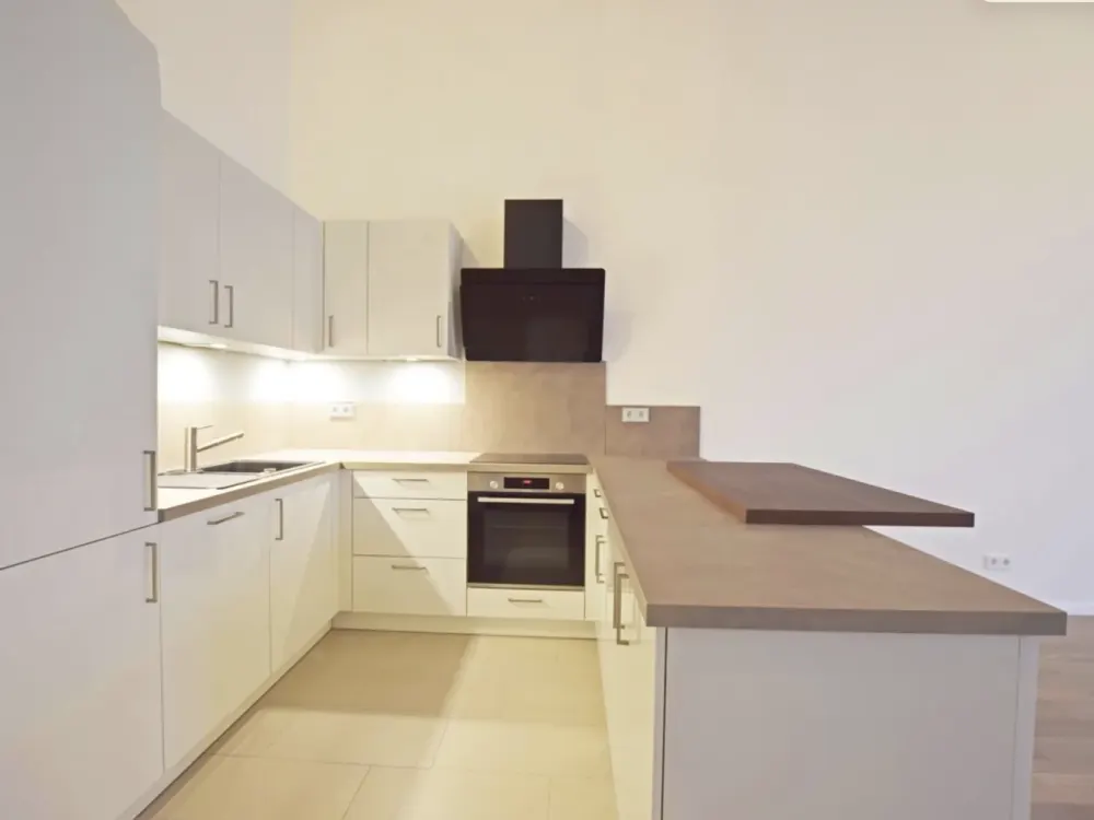 2-Zimmer-Luxuswohnung mit Balkon in Frankfurt Nordend-West