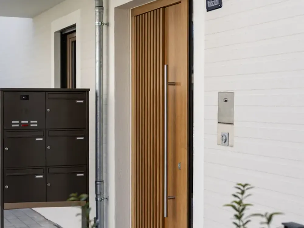 More Space for Two: 87 m², Large Balcony & Built-in Kitchen in Waldtrudering