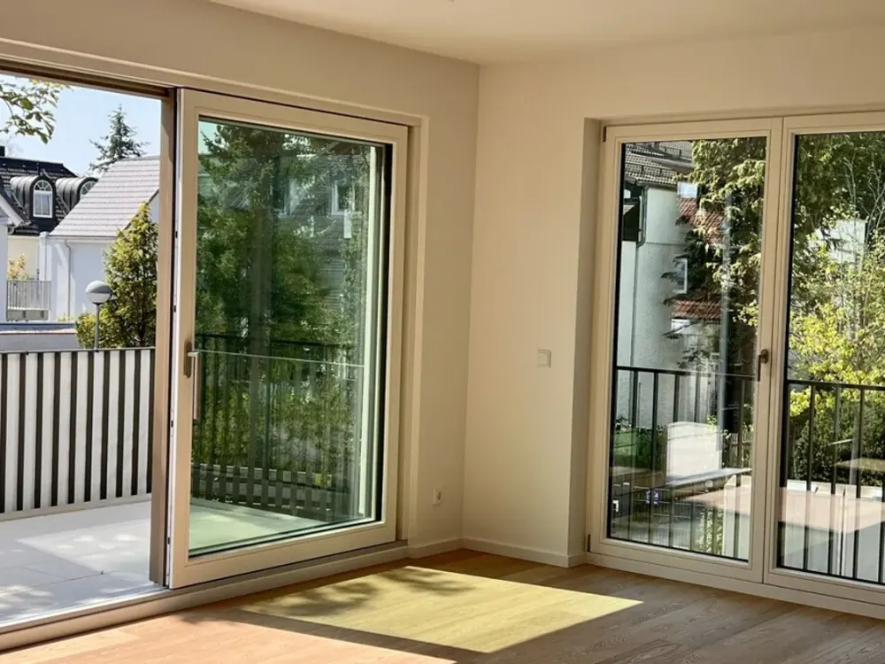 More Space for Two: 87 m², Large Balcony & Built-in Kitchen in Waldtrudering