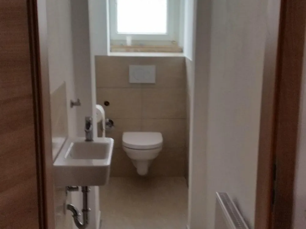 4 Zimmer Wohnung in 3-Familien-Haus zentral gelegen in LB