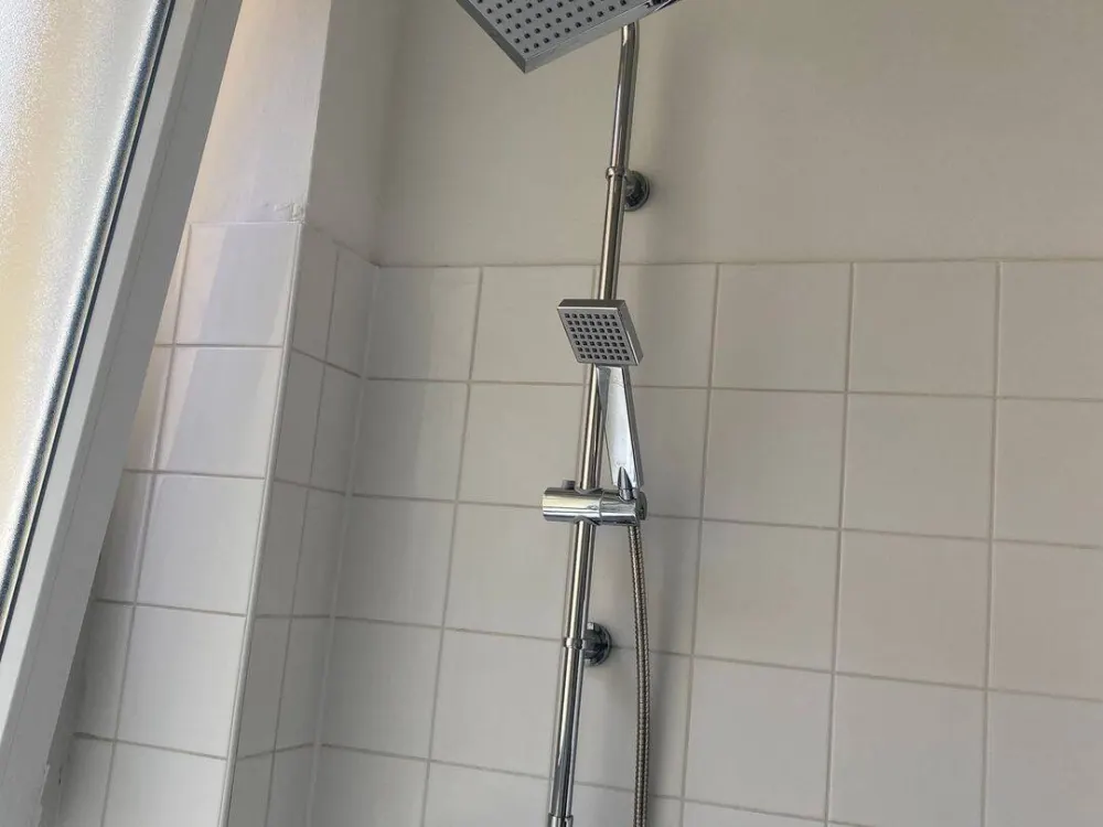 Wunderschöne helle 4 Zimmer Whng. mit 2 Balkonen