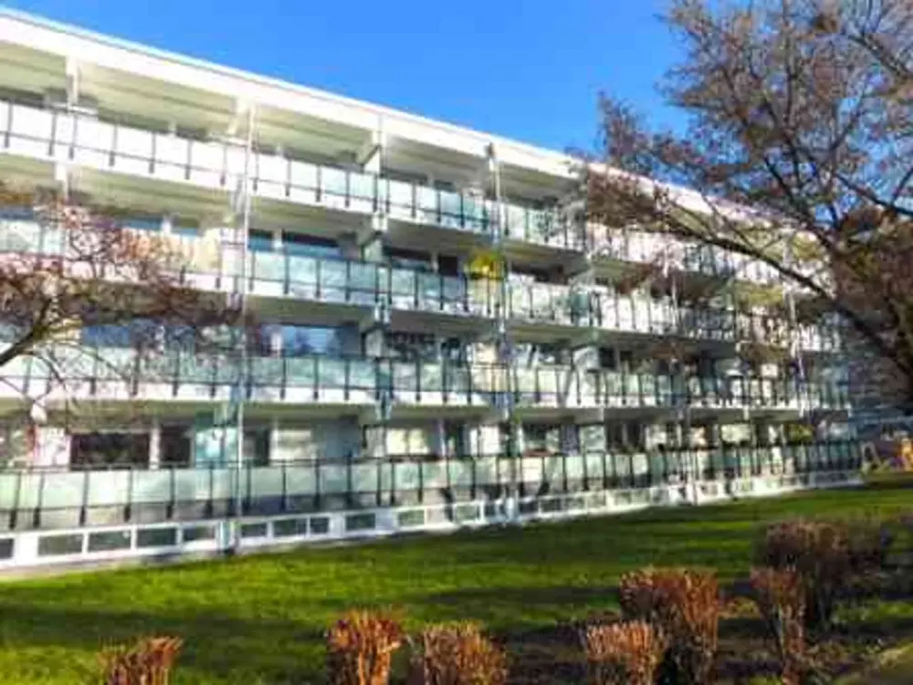 Kartons auspacken und Wohlfühlen. Top modernisierte 3 Zimmerwohnung