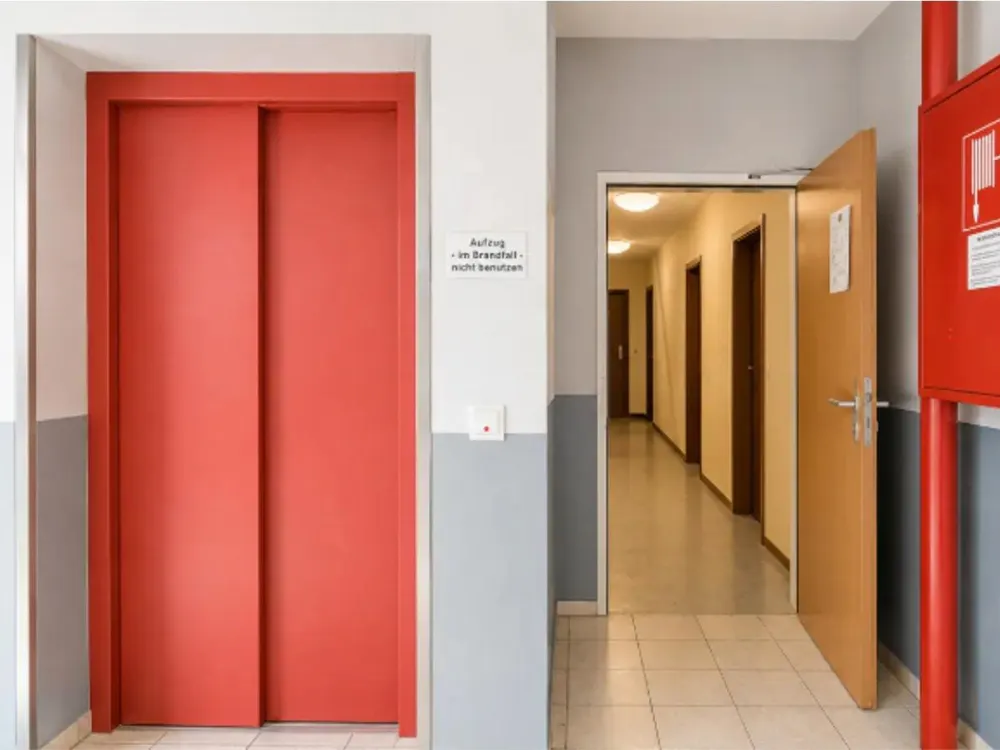 Renting 1-room apartment near the university and the city center
