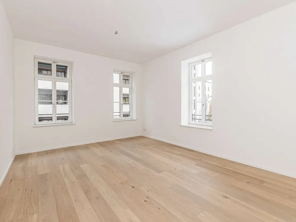 Großzügige 5-Zimmer-Altbauwohnung mit 2 Balkonen - offene Besichtigung 04.09.26, 14:00-15:00 Uhr