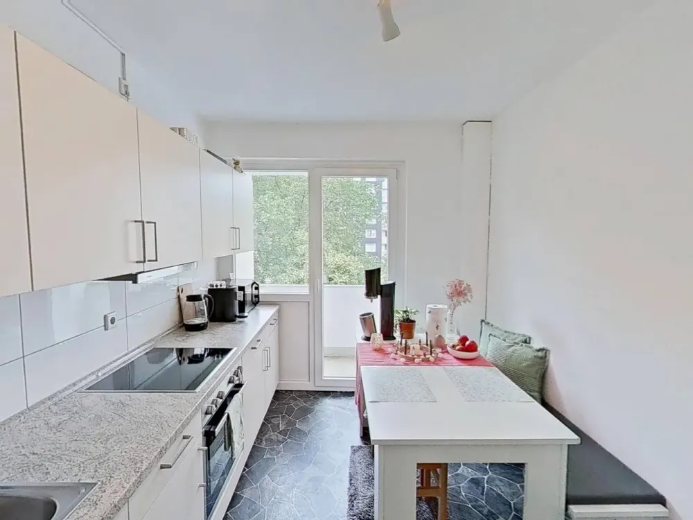 Exclusively for Female Students & Trainees: Large and Cozy Shared Room in a 3-Person Flatshare in the North of Münster