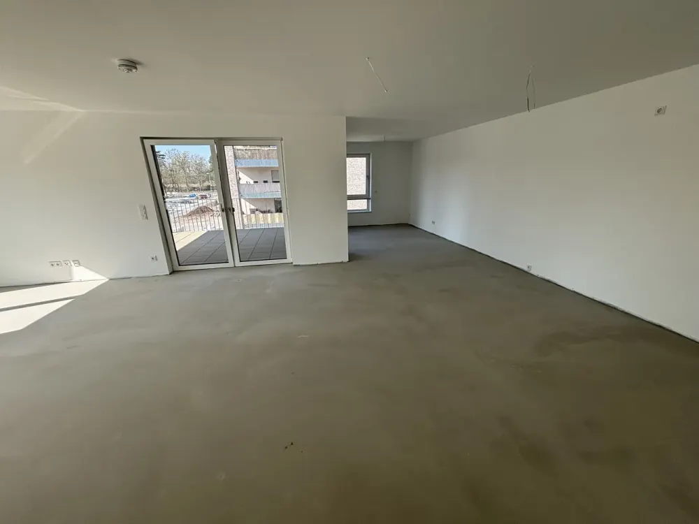 Space for the Whole Family! Spacious 4-Room Apartment in New Building with Underground Parking Space