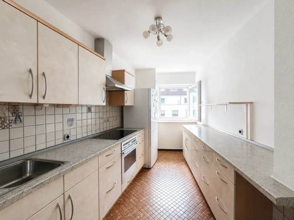 90 m² zum Wohlfühlen, Gut geschnittene 4-Zimmer-Wohnung mit Balkon