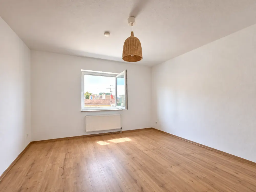 90 m² zum Wohlfühlen, Gut geschnittene 4-Zimmer-Wohnung mit Balkon