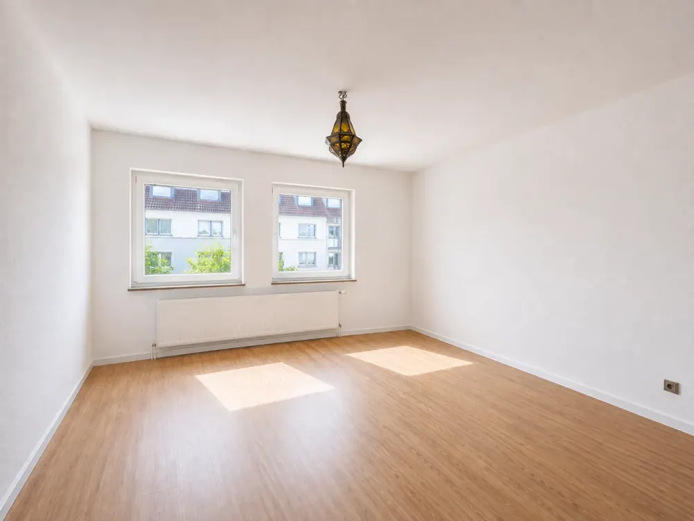90 m² zum Wohlfühlen, Gut geschnittene 4-Zimmer-Wohnung mit Balkon