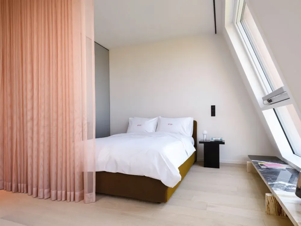 Van B Edition Patrick Batek: Möbliertes Rooftop Flat mit Dachgarten zum ERSTBEZUG