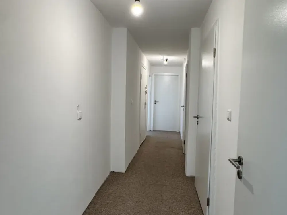 Dachgeschosswohnung in ruhiger, grüner Lage