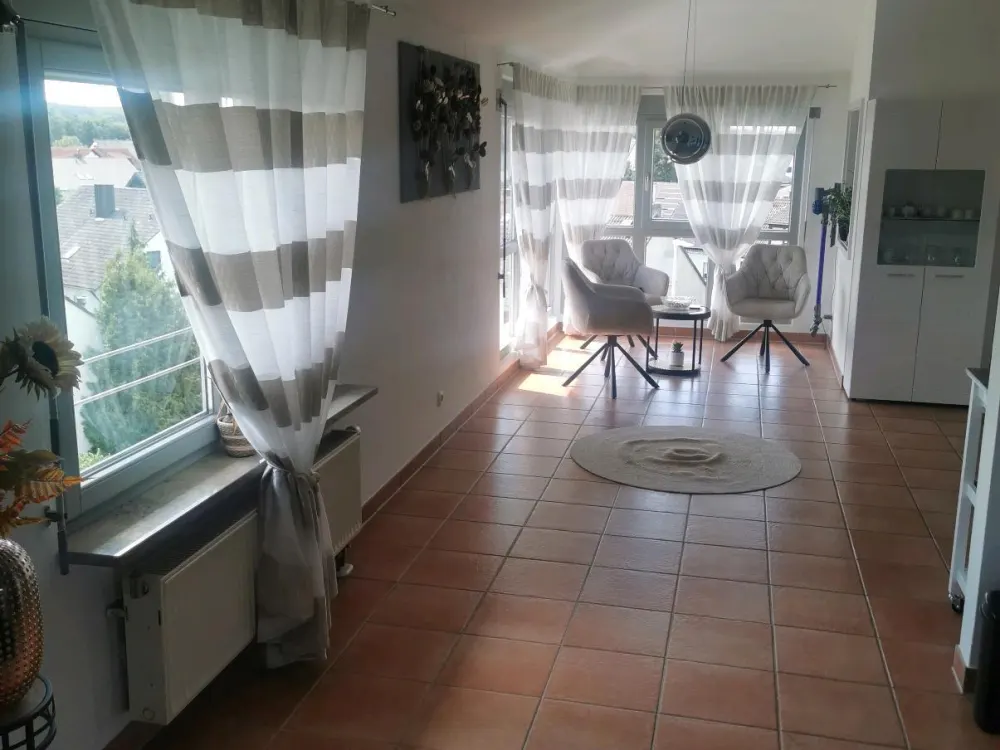 Suche Nachmieter für schöne Penthauswohnung