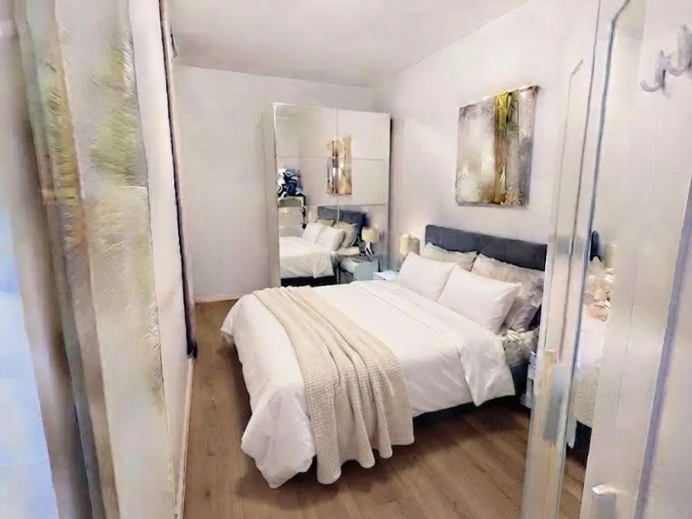 Penthouse-Loft mit Dachterrasse + Furnished + Voll Möbliert