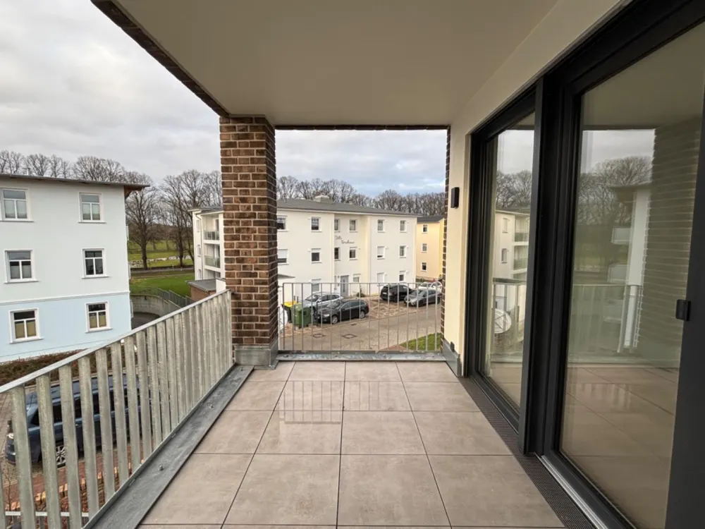 Moderne 3-Raum-Wohnung mit Loggia und Tiefgarage, inkl. EBK
