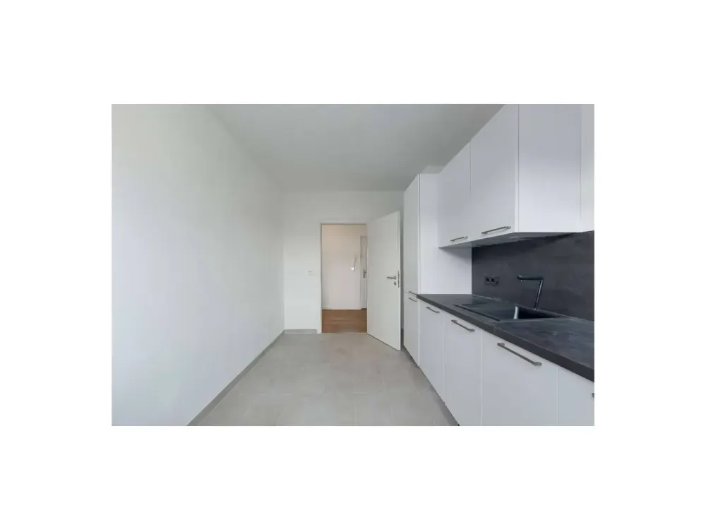 Modernes Single-Apartment mit BALKON, EBK und fußläufiger Nähe zum Rheinufer in der Südstadt
