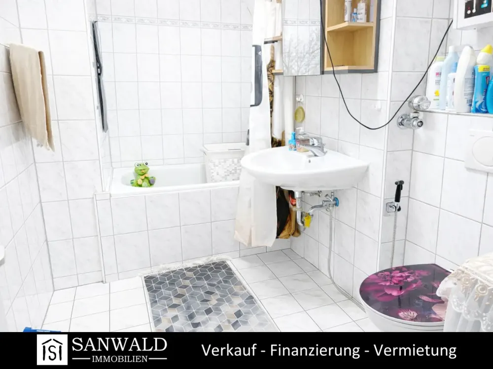 Wunderschöne 2,5-Zimmer-Wohnung mit Balkon