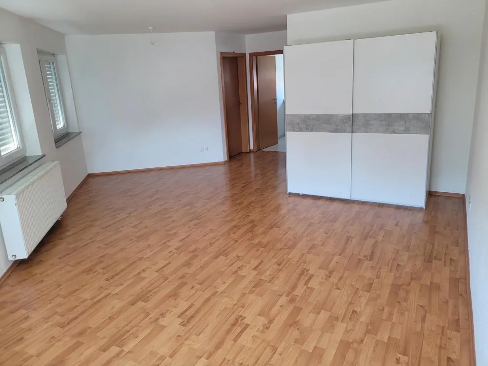 schöne 2,5 Zimmerwohnung in Bissingen