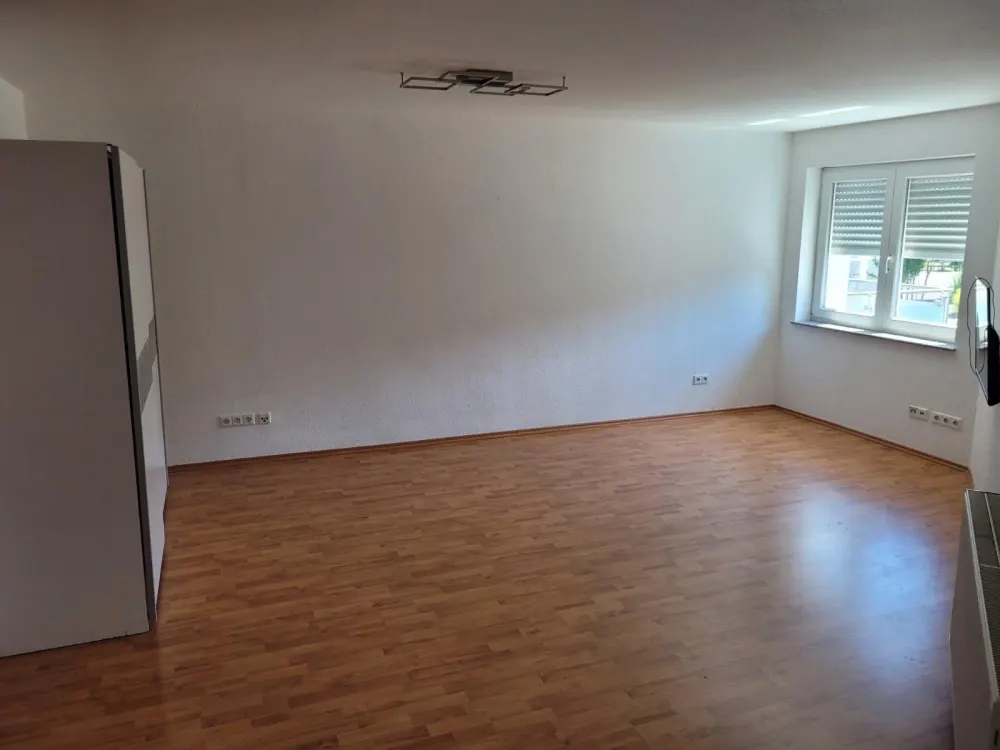 schöne 2,5 Zimmerwohnung in Bissingen