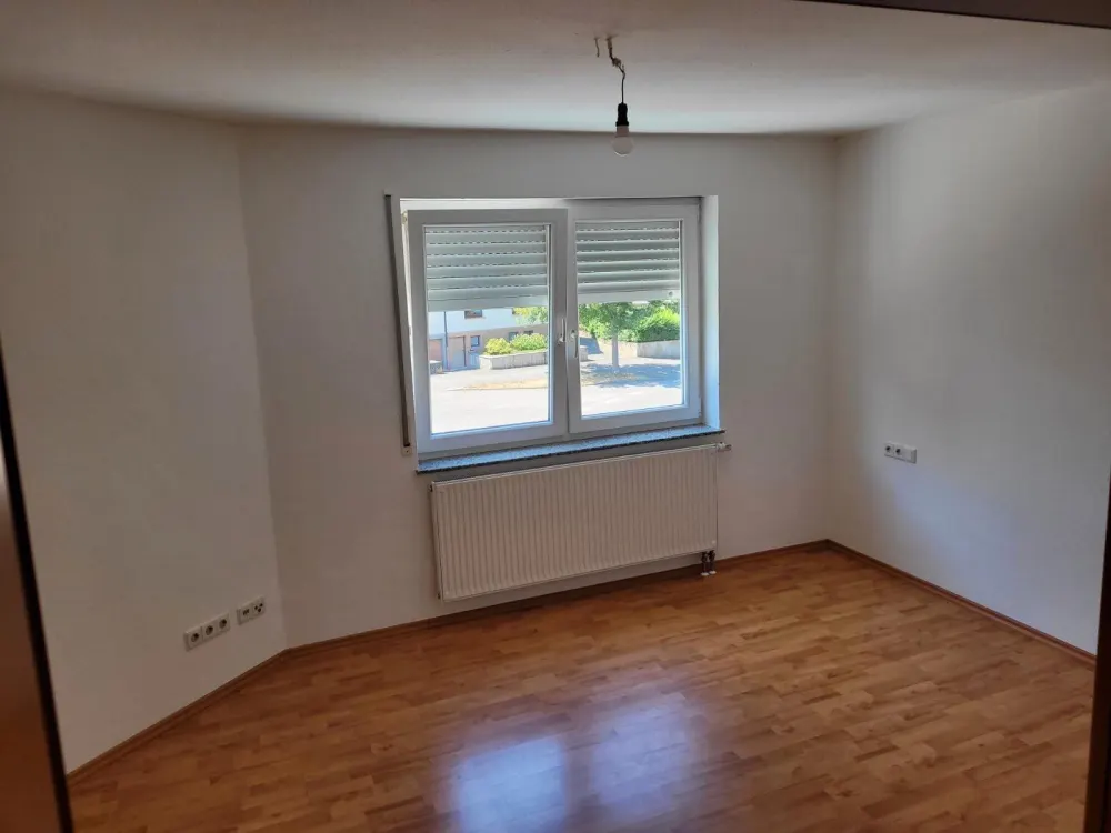 schöne 2,5 Zimmerwohnung in Bissingen