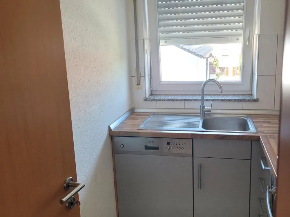 schöne 2,5 Zimmerwohnung in Bissingen