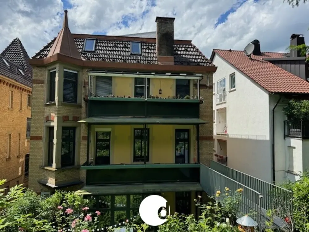 Wohnen im stilvollen Altbau