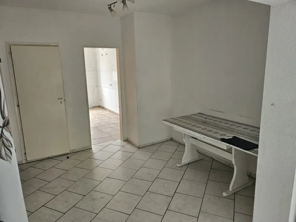 Geräumige 85 m² 3-Zimmer-Wohnung im 1. OG nahe Fredenbaumpark