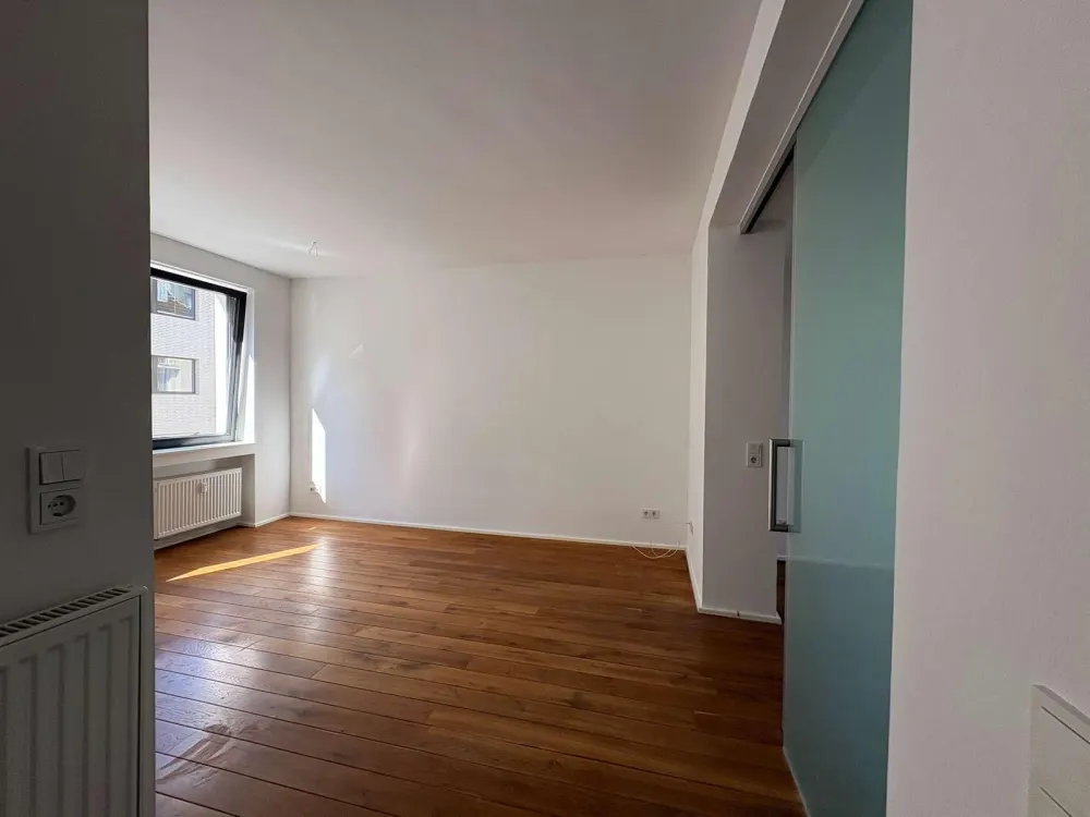 Stilvolle 2-Zimmer-Wohnung in Köln-Lindenthal, direkt an der Dürener Straße