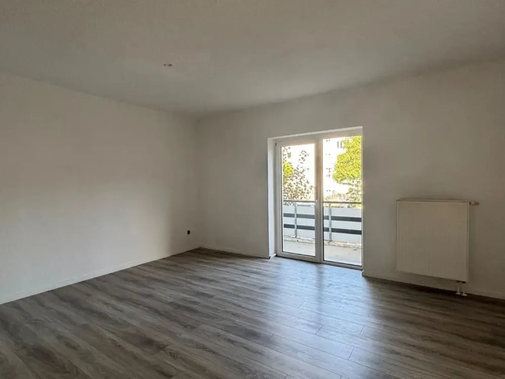 3-Zimmer-Wohnung mit Balkon und Tiefgarage!