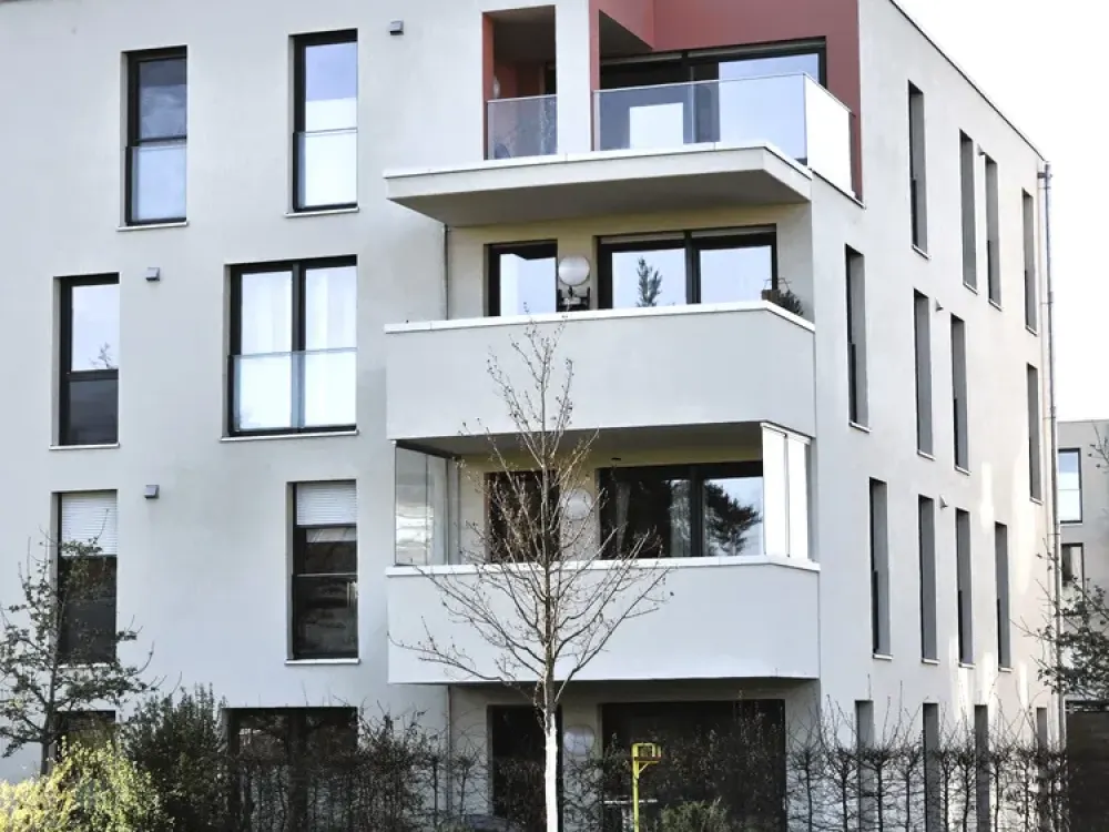 2-Zimmer-Penthouse-Wohnung mit Einbauküche und Dachterrasse in Nürnberg-Langwasser NO