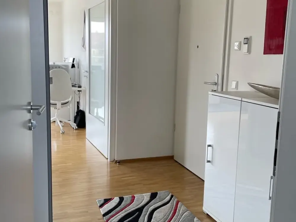 2-Zimmer-Penthouse-Wohnung mit Einbauküche und Dachterrasse in Nürnberg-Langwasser NO