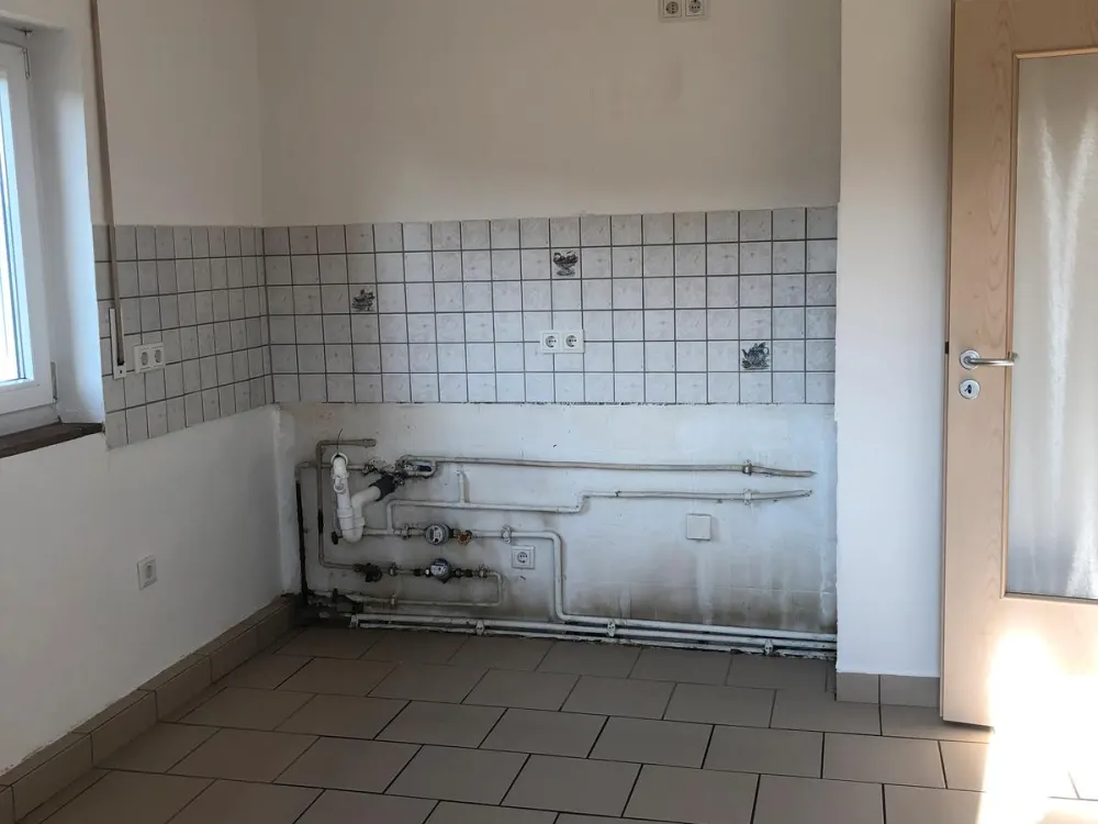 Schöne 3-Zimmer-Wohnung im 1. OG mit Balkon und Blick ins Grüne
