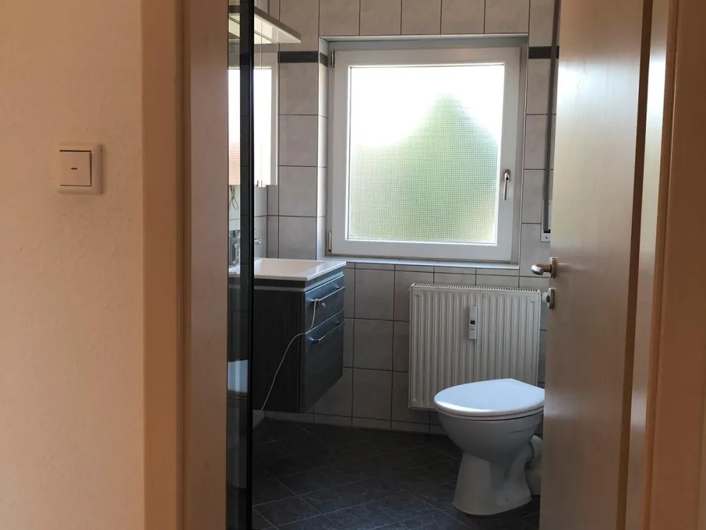 Schöne 3-Zimmer-Wohnung im 1. OG mit Balkon und Blick ins Grüne