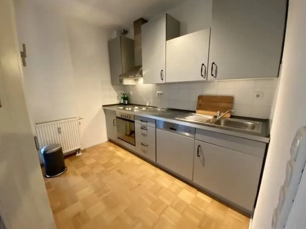 Vollmöbliertes Apartment in Köln inkl. Tiefgaragenplatz