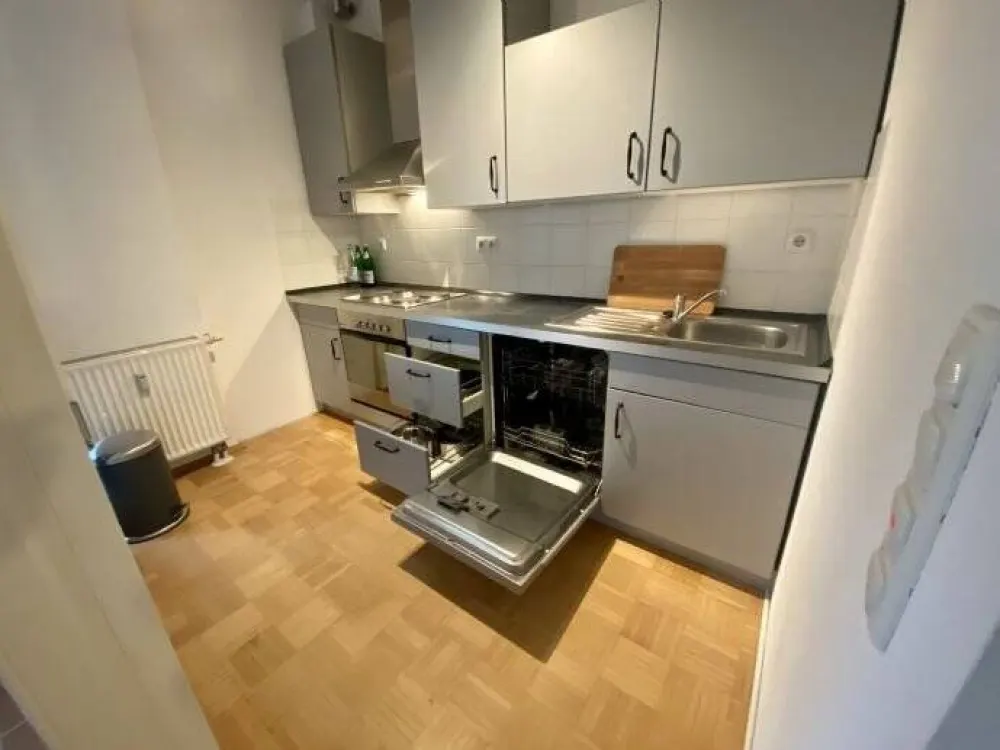 Vollmöbliertes Apartment in Köln inkl. Tiefgaragenplatz