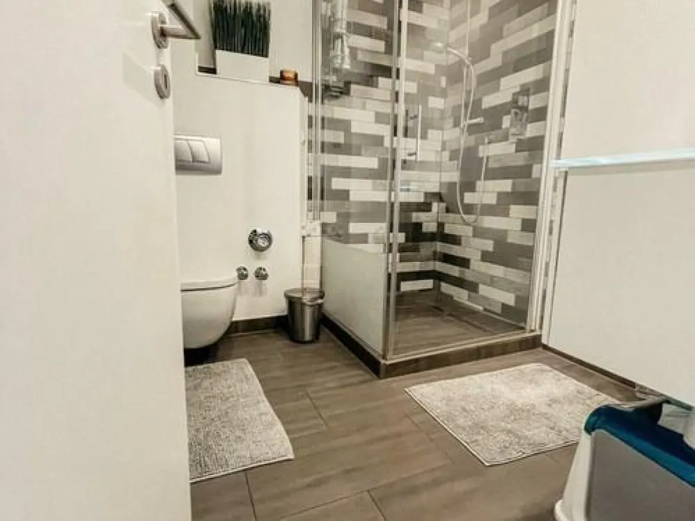 Helle 3 Zi-Wohnung mit Balkon in Zons