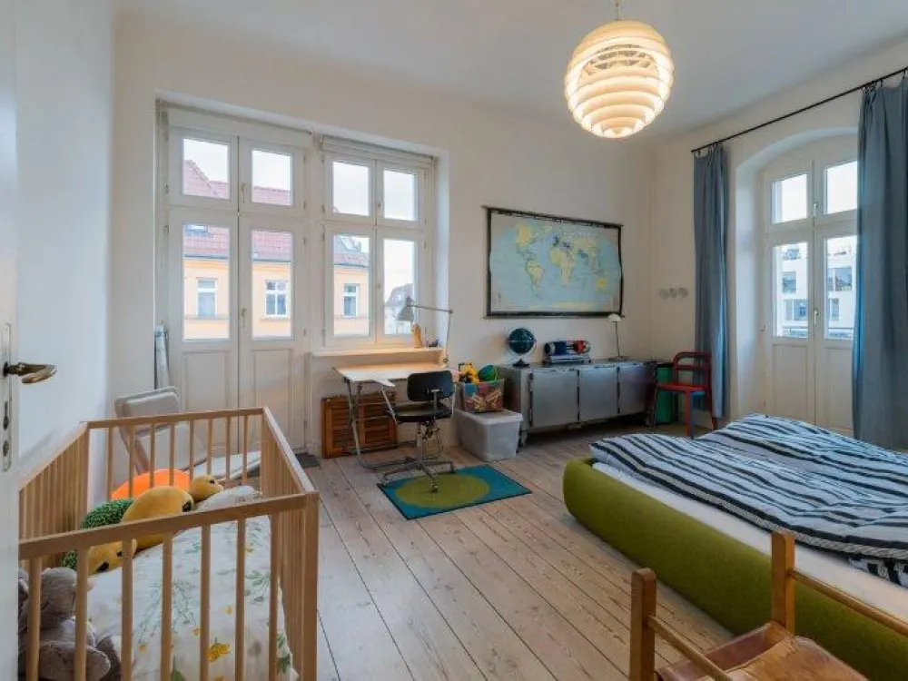 Bright Old Building Apartment with High Ceilings and Spacious Rooms