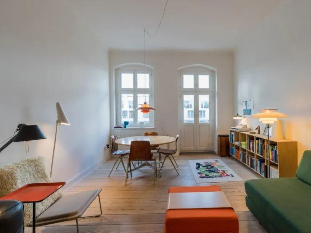 Bright Old Building Apartment with High Ceilings and Spacious Rooms
