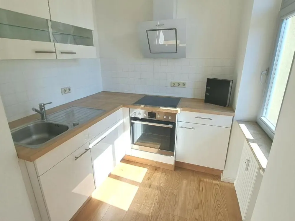 2-Zimmer-Wohnung mit Einbauküche in Freital (Dresdner Straße)