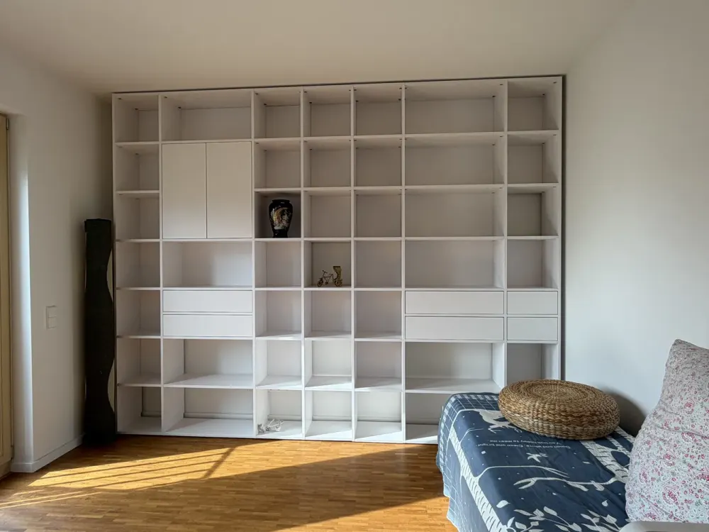 Luxuriöse 3-Zimmer-Wohnung im 3. OG mit Balkon im Europaviertel