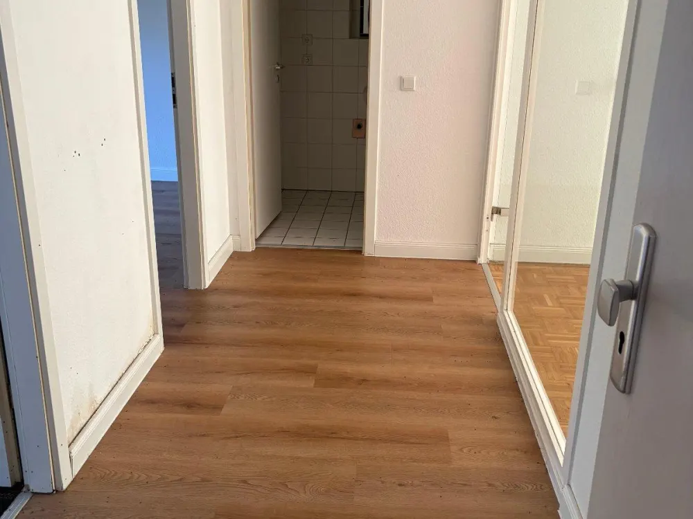 Ruhige 2 Zimmer Wohnung mit Gartenterasse und KFZ- Einstellplatz