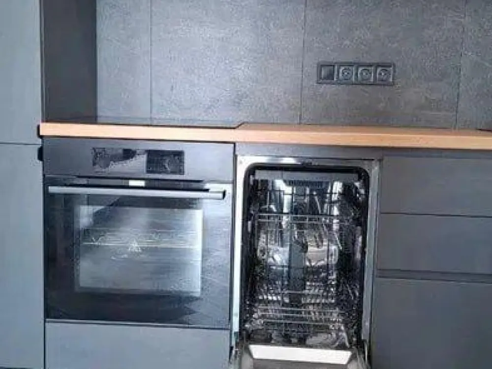 2-Zimmer-Wohnung zu vermieten, auch an ausländische Mieter.