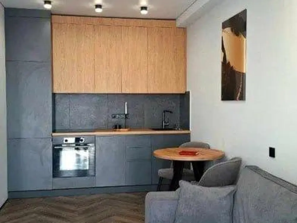 2-Zimmer-Wohnung zu vermieten, auch an ausländische Mieter.