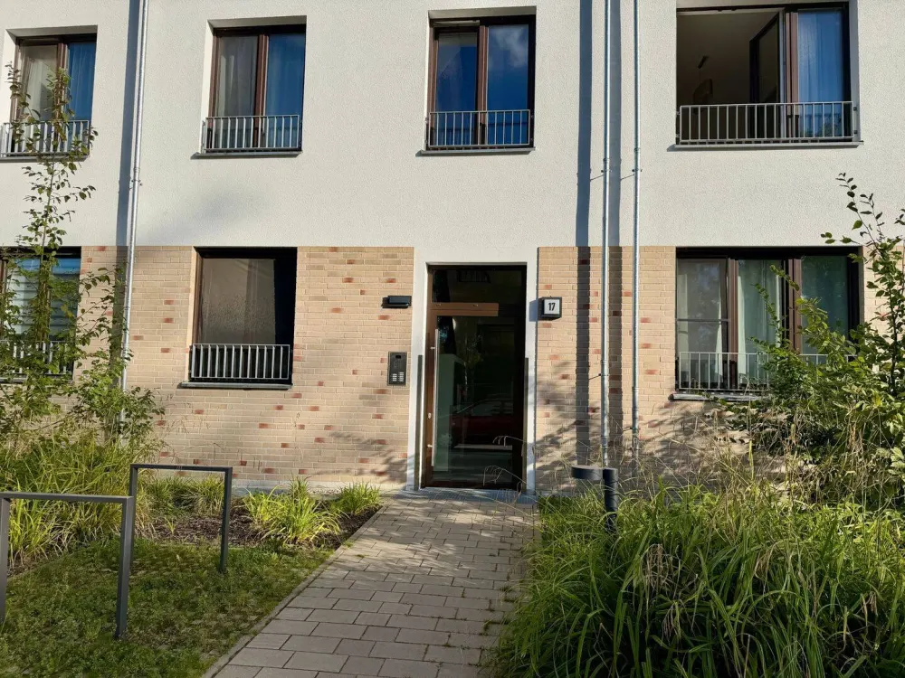 Attraktive 2-Zimmer-Gartenwohnung mit Terrasse in grüner Lage