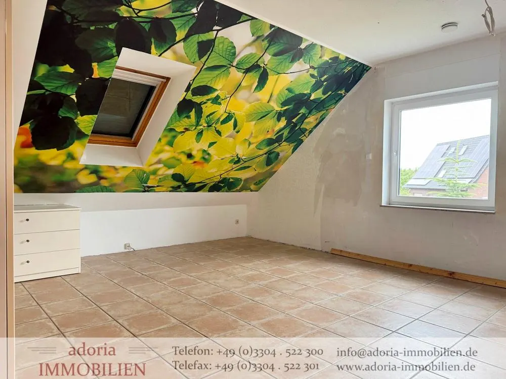 * Große 3-Zimmer-Wohnung mit Balkon und traumhaftem Blick in die Natur * ab sofort * Bötzow *