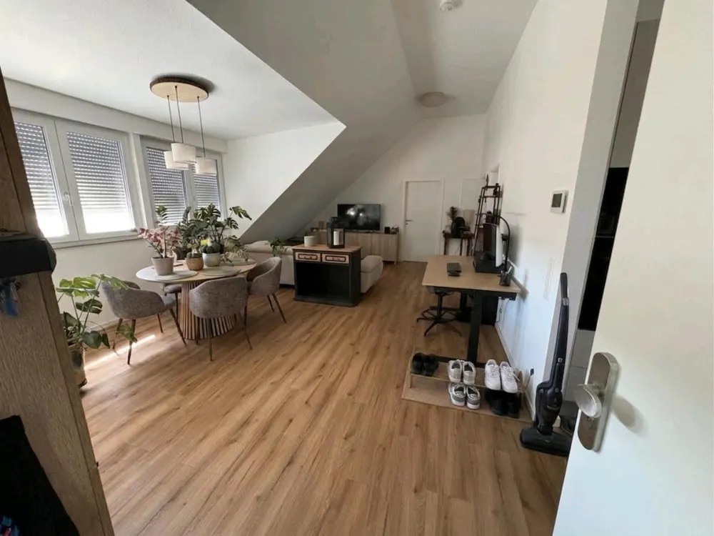 Schöne 3-Zimmer DG Wohnung in Au am Rhein zu vermieten