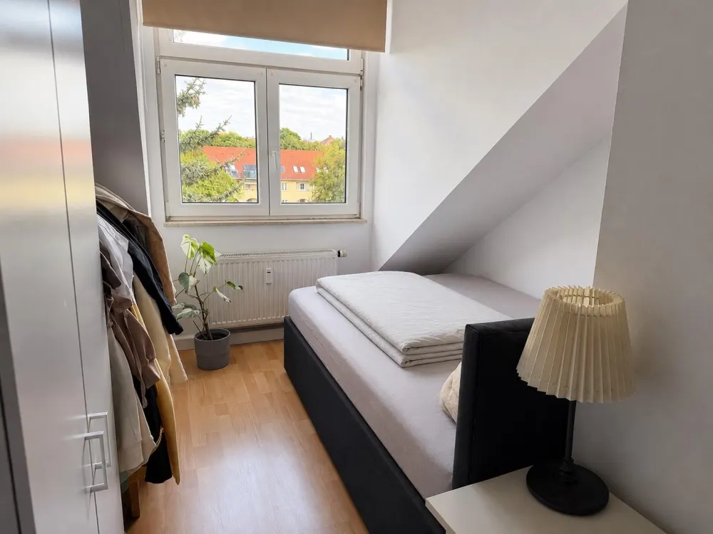 2 bis 3-Raum DG-Wohnung Leipzig-Neulindenau inkl. EBK ab 01.10.