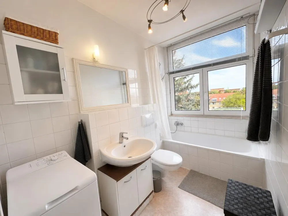 2 bis 3-Raum DG-Wohnung Leipzig-Neulindenau inkl. EBK ab 01.10.